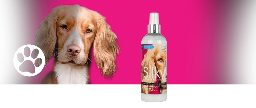 A non-greasy deluxe d-tangling spray for easy grooming in dogs.